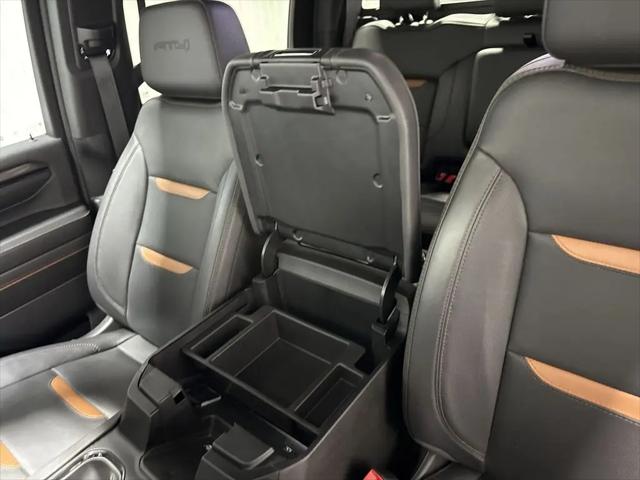 2024 GMC Sierra 2500HD 4WD Crew Cab Standard Bed AT4