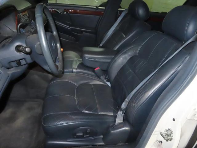 2005 Cadillac DeVille Standard