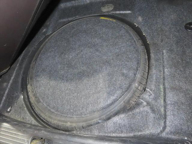 2005 Cadillac DeVille Standard