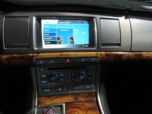2009 Jaguar XF Premium Luxury