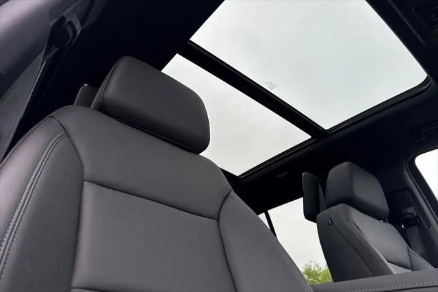 2026 Chevrolet Suburban Z71, 4WD