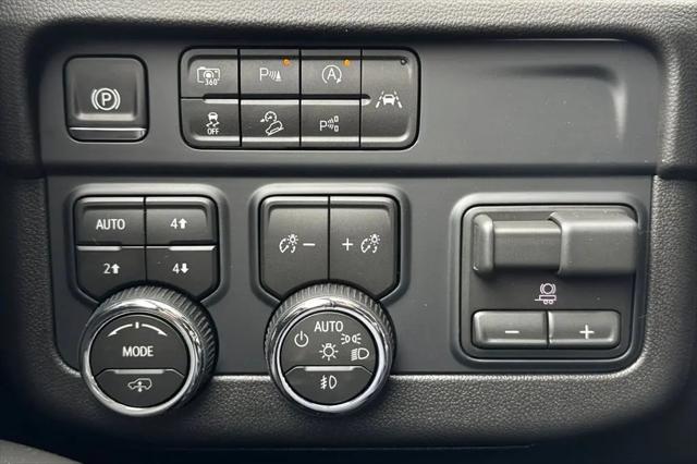 2026 Chevrolet Suburban Z71, 4WD