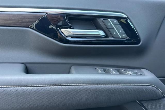 2026 Chevrolet Suburban Premier, 4WD