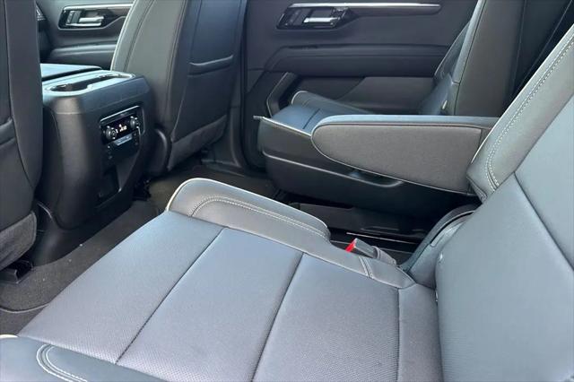 2026 Chevrolet Suburban Premier, 4WD