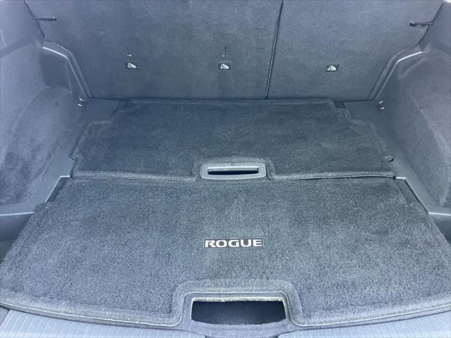 2023 Nissan Rogue Platinum FWD
