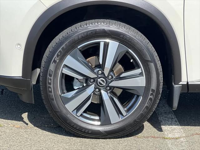 2023 Nissan Rogue Platinum FWD