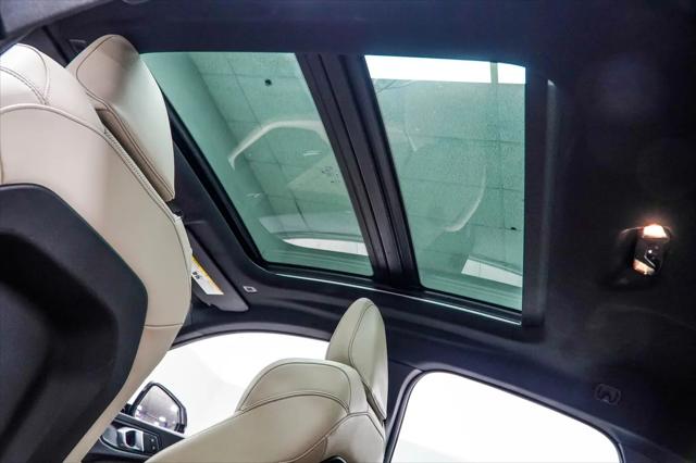 2025 BMW Coupe xDrive