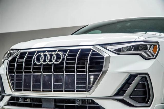 2025 Audi Q3 Premium 45 TFSI S line quattro Tiptronic