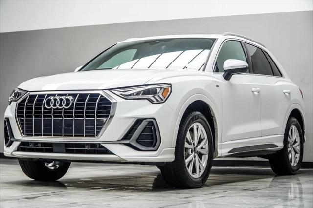 2025 Audi Q3 Premium 45 TFSI S line quattro Tiptronic