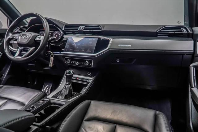 2025 Audi Q3 Premium 45 TFSI S line quattro Tiptronic