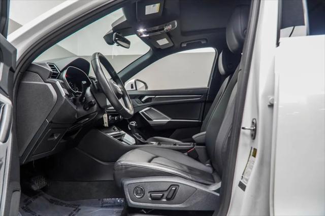 2025 Audi Q3 Premium 45 TFSI S line quattro Tiptronic