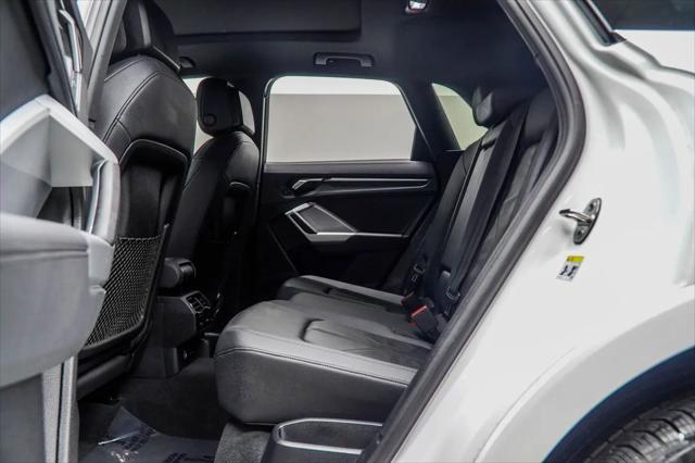 2025 Audi Q3 Premium 45 TFSI S line quattro Tiptronic