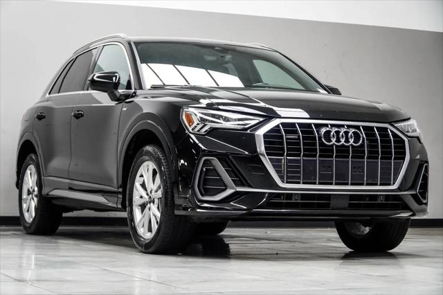 2025 Audi Q3 Premium 45 TFSI S line quattro Tiptronic