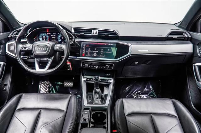 2025 Audi Q3 Premium 45 TFSI S line quattro Tiptronic