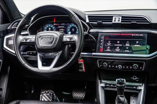 2025 Audi Q3 Premium 45 TFSI S line quattro Tiptronic