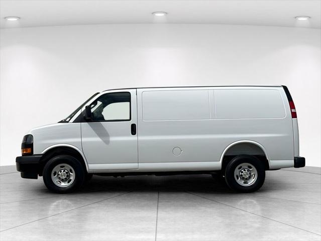 2026 Chevrolet Express Cargo Van 3500 Regular Wheelbase, WT, RWD