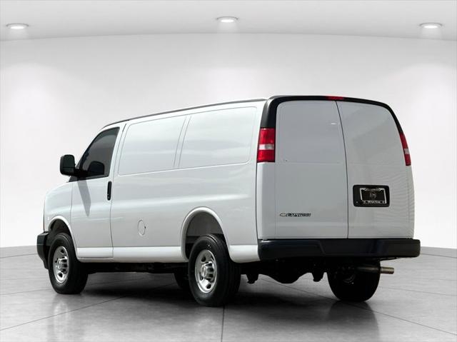 2026 Chevrolet Express Cargo Van 3500 Regular Wheelbase, WT, RWD