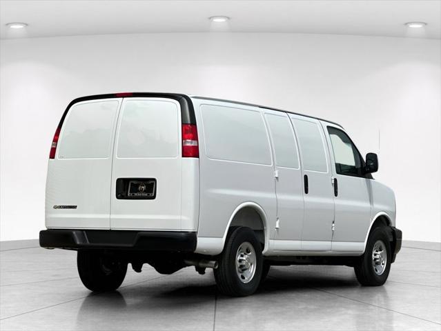 2026 Chevrolet Express Cargo Van 3500 Regular Wheelbase, WT, RWD