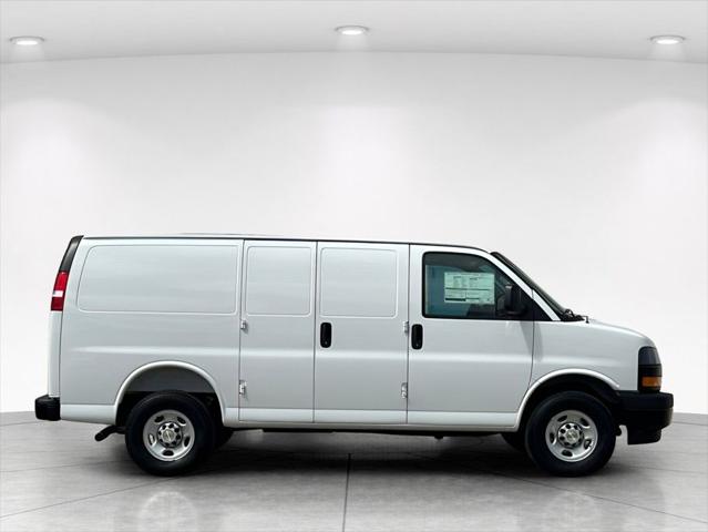 2026 Chevrolet Express Cargo Van 3500 Regular Wheelbase, WT, RWD
