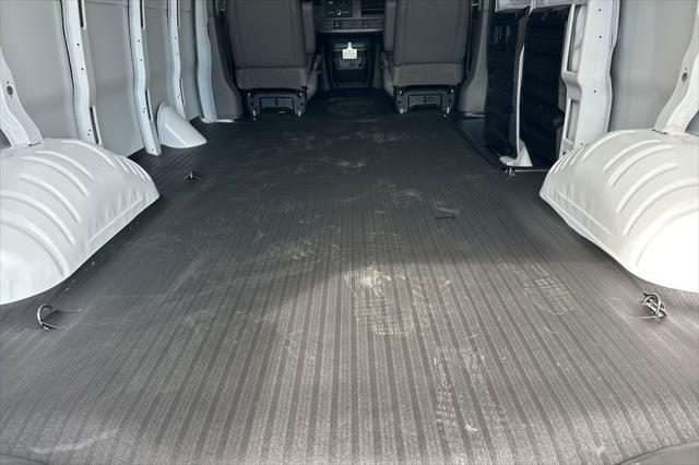 2026 Chevrolet Express Cargo Van 3500 Regular Wheelbase, WT, RWD