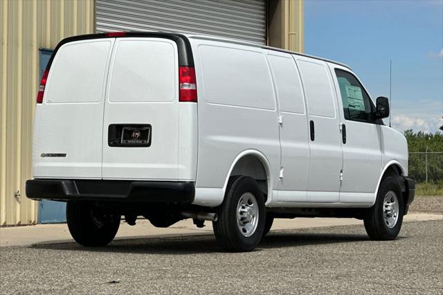 2026 Chevrolet Express Cargo Van 3500 Regular Wheelbase, WT, RWD