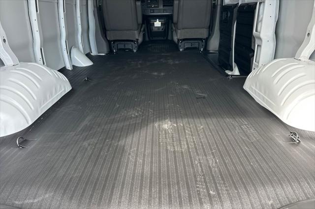 2026 Chevrolet Express Cargo Van 3500 Regular Wheelbase, WT, RWD