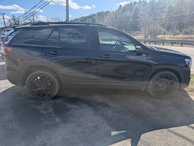 2024 GMC Terrain AWD SLT