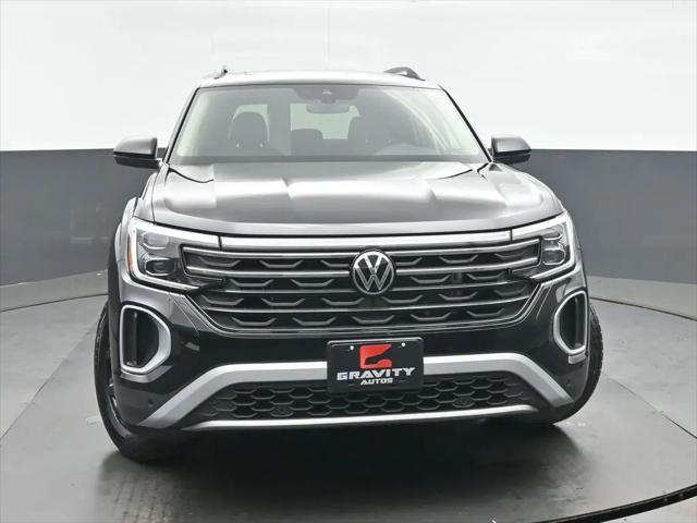 2024 Volkswagen Atlas 2.0T Peak Edition SE w/Technology