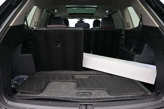 2024 Volkswagen Atlas 2.0T Peak Edition SE w/Technology