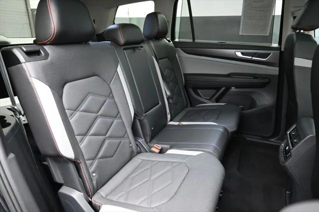 2024 Volkswagen Atlas 2.0T Peak Edition SE w/Technology