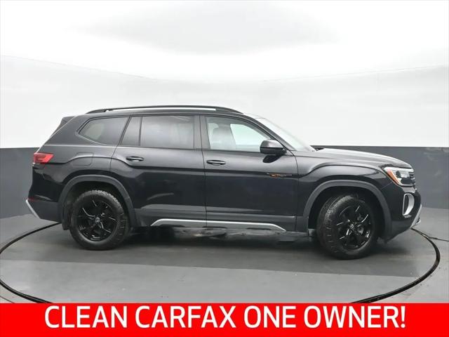2024 Volkswagen Atlas 2.0T Peak Edition SE w/Technology