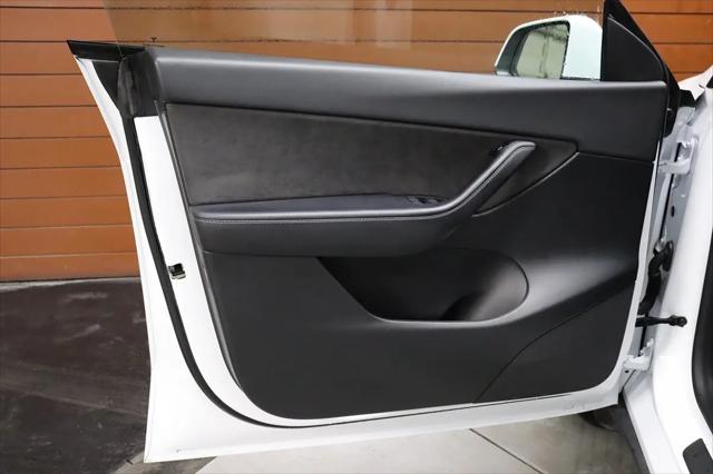2022 Tesla Model Y Performance Dual Motor All-Wheel Drive