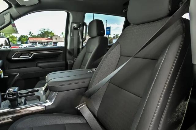 2026 Chevrolet Silverado 1500 4WD Crew Cab Short Bed RST