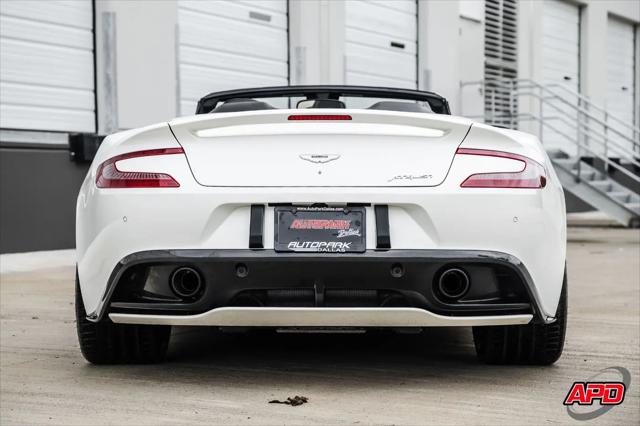 2016 Aston Martin Vanquish Carbon