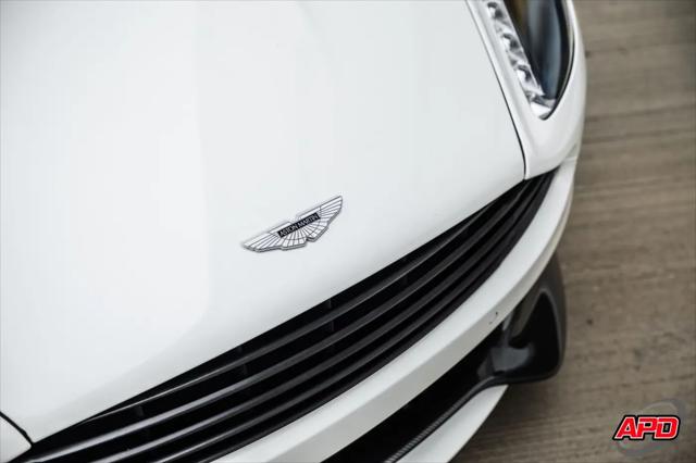 2016 Aston Martin Vanquish Carbon