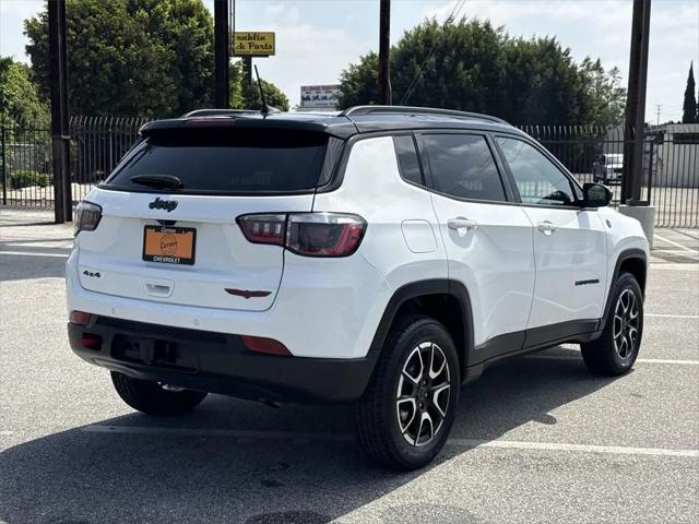 2025 Jeep Compass Trailhawk 4x4