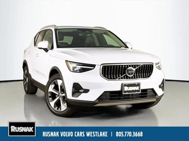 2025 Volvo XC40 B5 Plus Bright Theme for sale in Thousand Oaks, CA
