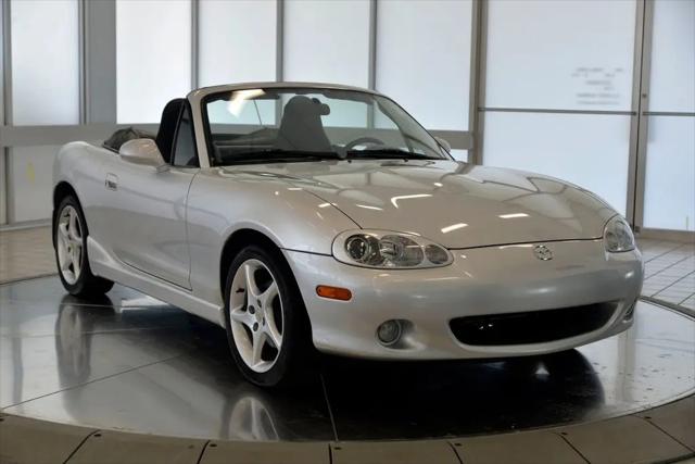 2003 Mazda MX-5 Cloth