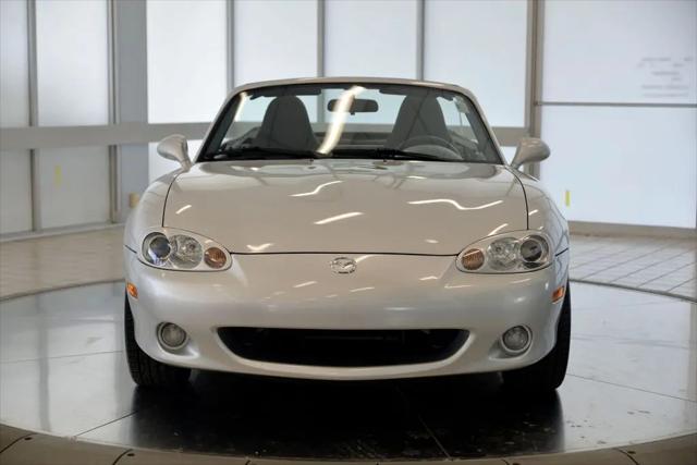 2003 Mazda MX-5 Cloth