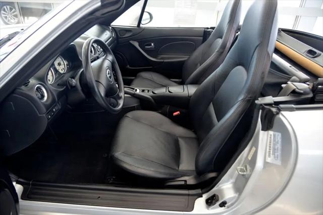 2003 Mazda MX-5 Cloth