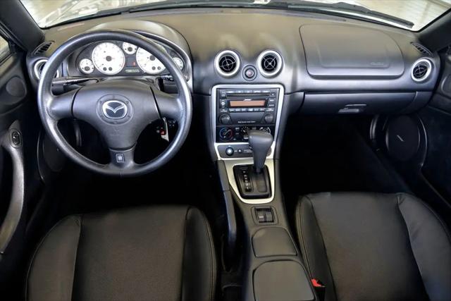 2003 Mazda MX-5 Cloth