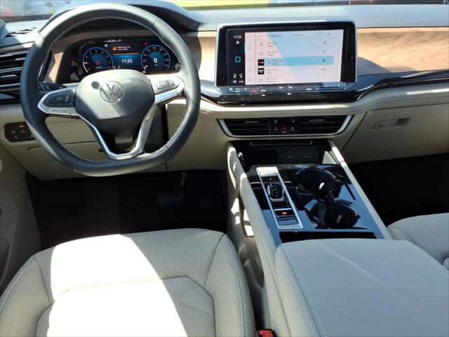 2026 Volkswagen Atlas SE with Technology