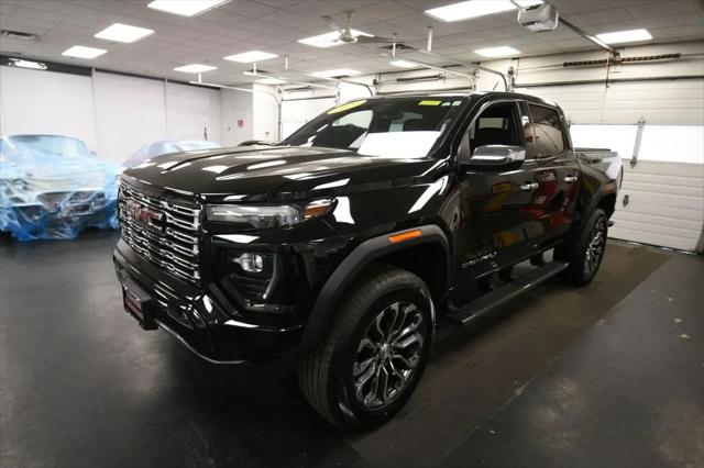 2023 GMC Canyon 4WD Crew Cab Short Box Denali