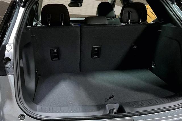 2027 Chevrolet Bolt LT FWD