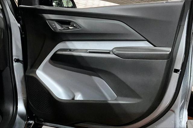 2027 Chevrolet Bolt LT FWD