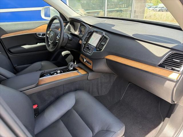 2024 Volvo XC90 B6 Plus Bright Theme 7-Seater