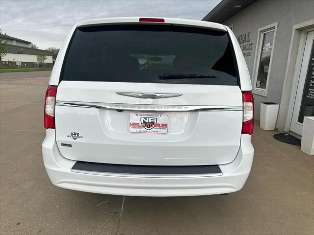 2015 Chrysler Town & Country Touring