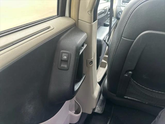 2015 Chrysler Town & Country Touring
