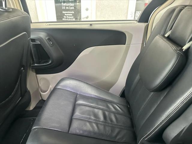 2015 Chrysler Town & Country Touring