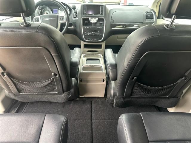 2015 Chrysler Town & Country Touring
